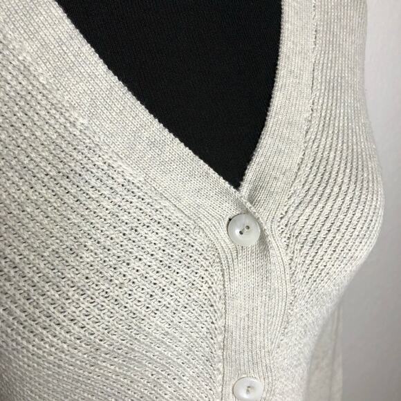 Cabi light gray mix knit button front v neck cardigan size Extra Small XS #3161 - Picture 7 of 16